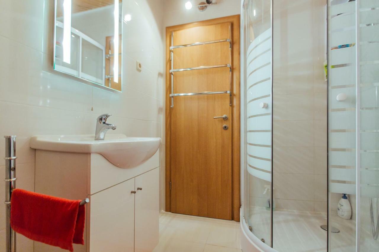 Apartments Toni Подстрана Екстер'єр фото