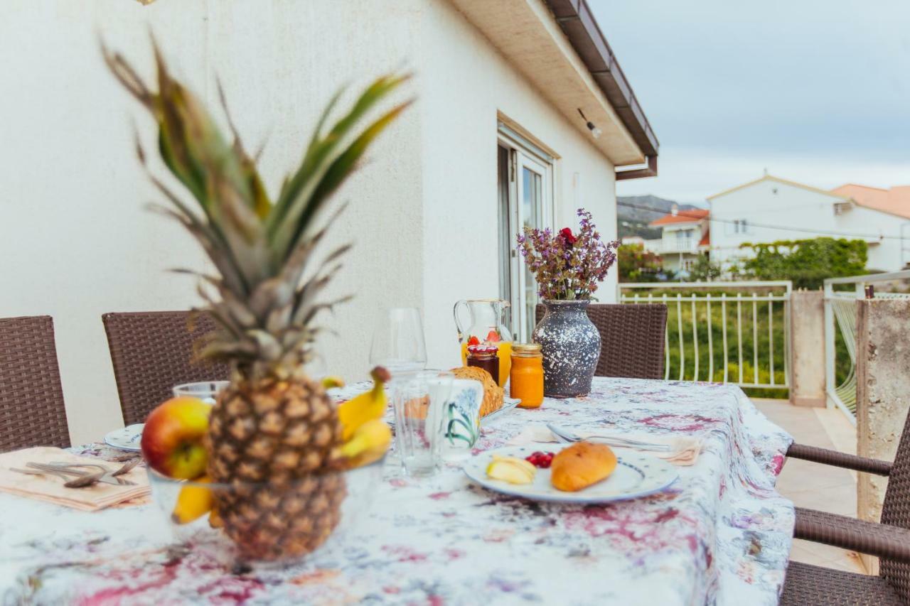 Apartments Toni Подстрана Екстер'єр фото